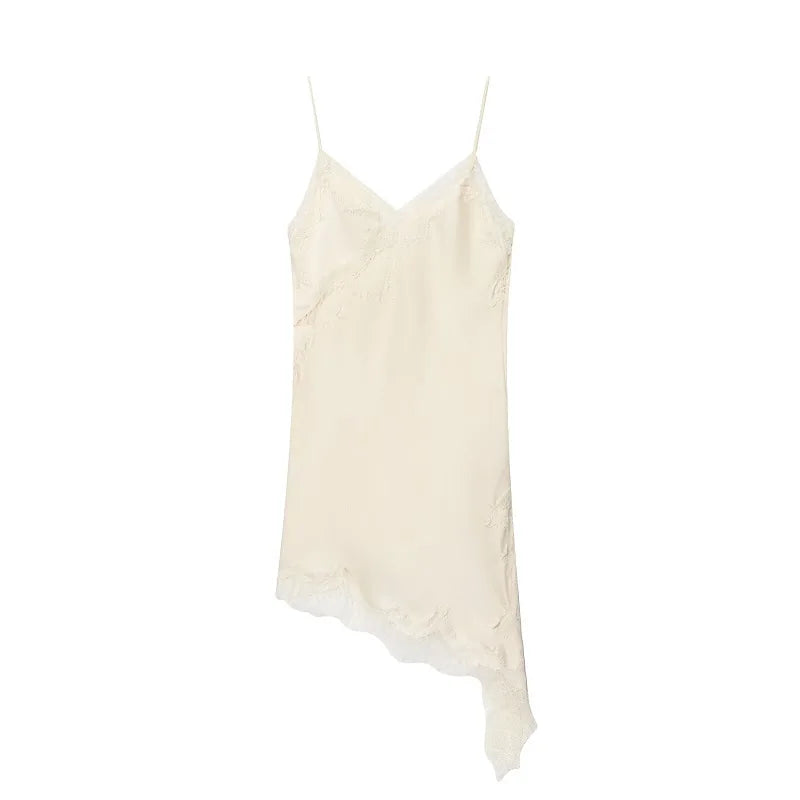 Robe Slip Satin & Dentelle — Ourlet Asymétrique